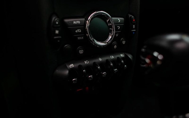 imagem-https://www.socarrao.com.br/sc-vehicle-images-prod/3323811/1787595417460-8394961_5_B_79e25982af.jpeg
