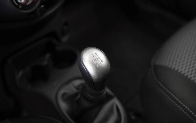 imagem-https://www.socarrao.com.br/sc-vehicle-images-prod/3323831/1788272795460-8384352_13_B_72e9656b02.jpeg