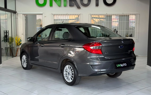 imagem-https://www.socarrao.com.br/sc-vehicle-images-prod/3323854/1787150960730-003_c2889f61f0bd150bf7e56bd58fd7e7db.jpeg