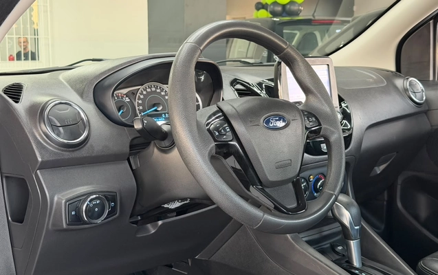 imagem-https://www.socarrao.com.br/sc-vehicle-images-prod/3323854/1787150960742-003_4674a9c5b94ac816602368f78d31b47a.jpeg