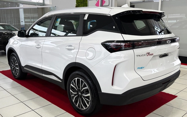 imagem-https://www.socarrao.com.br/sc-vehicle-images-prod/3323867/1787151215333-MDA1LmpwZw.jpg