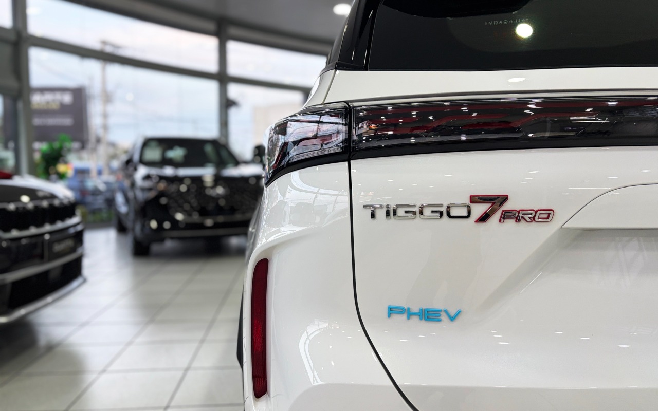 imagem-https://www.socarrao.com.br/sc-vehicle-images-prod/3323867/1787151215507-MDA3LmpwZw.jpg