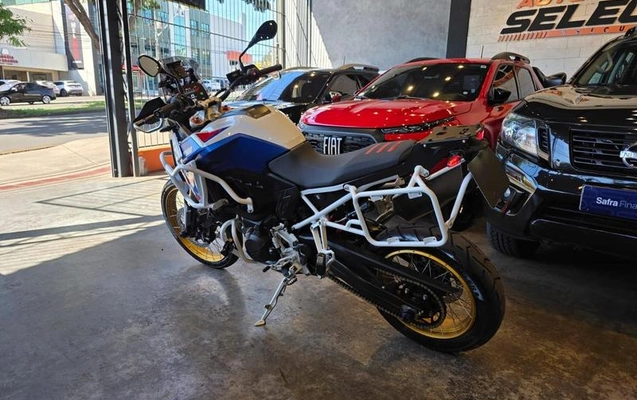 imagem-https://www.socarrao.com.br/sc-vehicle-images-prod/3323936/1788296388464-8395183_11_B_0df7d9eef2.jpeg