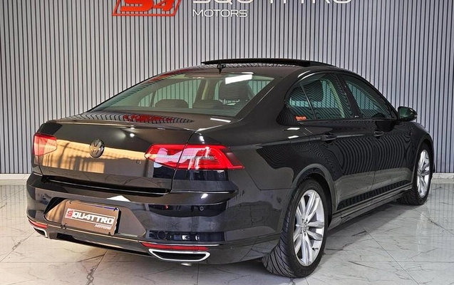 imagem-https://www.socarrao.com.br/sc-vehicle-images-prod/3323960/1787167024386-7744374_26_B_2f3cda7973.jpeg