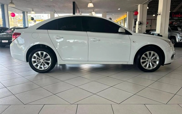 imagem-https://www.socarrao.com.br/sc-vehicle-images-prod/3323964/1789660861120-8357169_3_B_16b0515680.jpeg