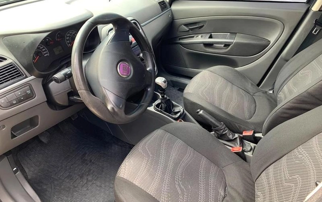 imagem-https://www.socarrao.com.br/sc-vehicle-images-prod/3323967/1787169039487-8336027_14_B_291863e57d.jpeg