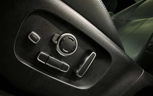 imagem-https://www.socarrao.com.br/sc-vehicle-images-prod/3323986/1787154083642-046e344c-517b-4ad5-8656-6013b58428e2.jpg