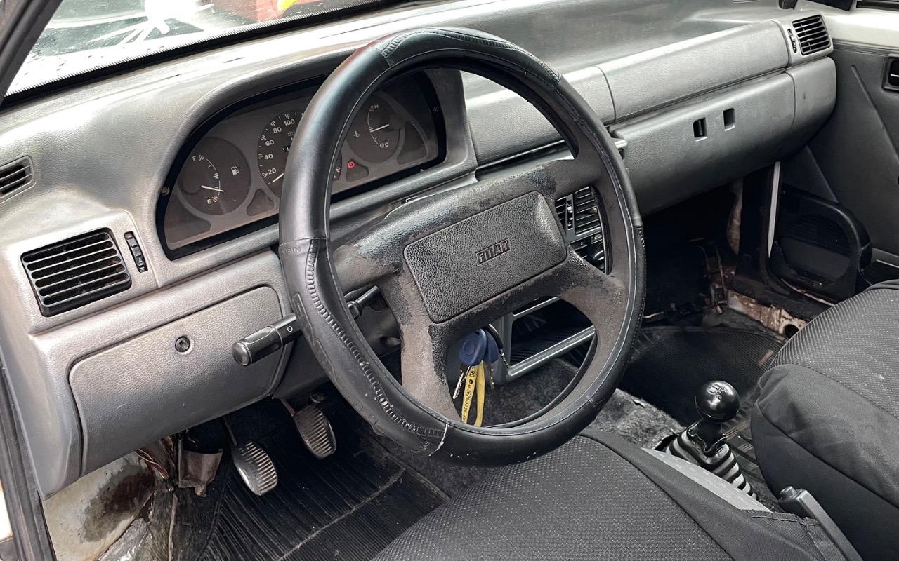 imagem-https://www.socarrao.com.br/sc-vehicle-images-prod/3323991/1787154392271-SU1HXzU3MTguanBlZw.jpeg