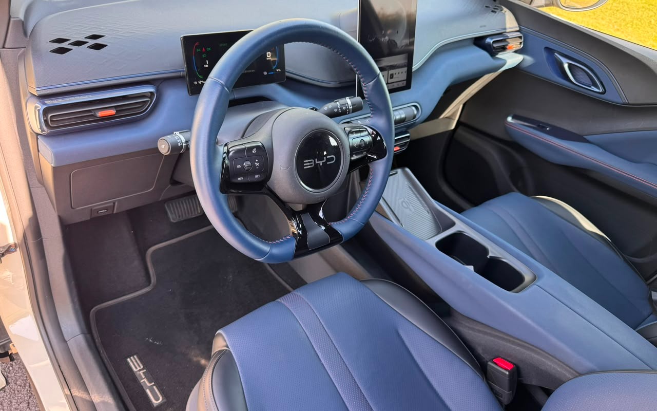 imagem-https://www.socarrao.com.br/sc-vehicle-images-prod/3324003/1787154861661-V2hhdHNBcHAgSW1hZ2UgMjAyNi0wOC0xOSBhdCAxMS40Ny4zOSAoMykuanBlZw.jpeg