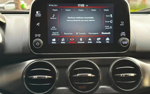imagem-https://www.socarrao.com.br/sc-vehicle-images-prod/3324073/1788987275885-8381596_10_B_5ab79fe7f2.jpeg