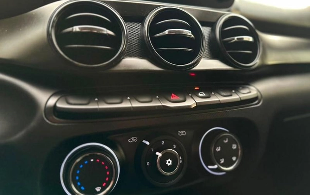 imagem-https://www.socarrao.com.br/sc-vehicle-images-prod/3324073/1788987275891-8381596_17_B_fdce8821c7.jpeg
