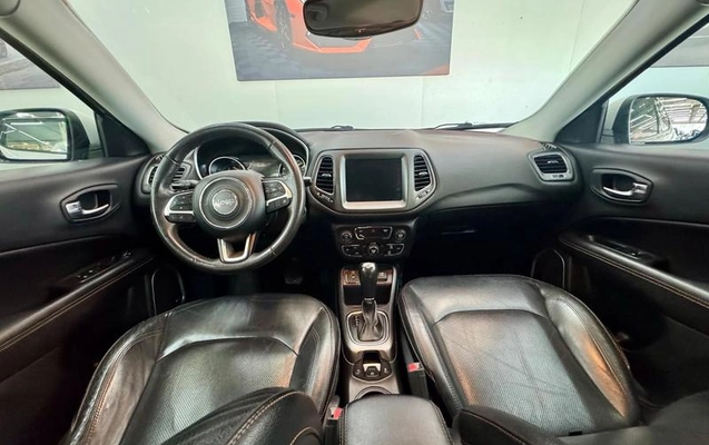 imagem-https://www.socarrao.com.br/sc-vehicle-images-prod/3324074/1789139839096-8378289_12_B_a72454544a.jpeg