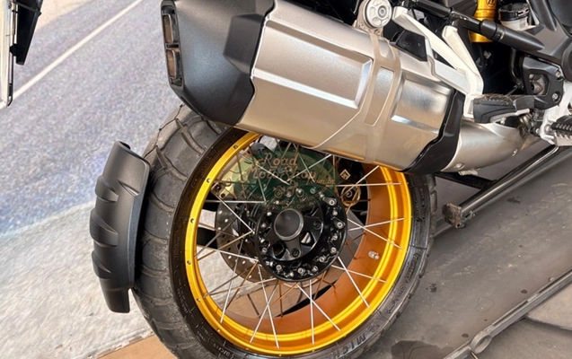 imagem-https://www.socarrao.com.br/sc-vehicle-images-prod/3324081/1787155807230-UjEyNTAgUkFMTFlFIEJSQU5DQV82LmpwZw.jpg