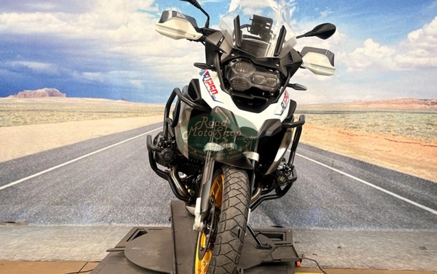 imagem-https://www.socarrao.com.br/sc-vehicle-images-prod/3324081/1787155807492-UjEyNTAgUkFMTFlFIEJSQU5DQV84LmpwZw.jpg