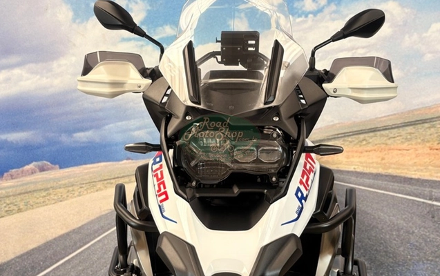 imagem-https://www.socarrao.com.br/sc-vehicle-images-prod/3324081/1787155807566-UjEyNTAgUkFMTFlFIEJSQU5DQV85LmpwZw.jpg