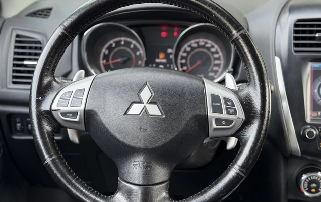 imagem-https://www.socarrao.com.br/sc-vehicle-images-prod/3324109/1787156005911-003_9c2ced6b6ece01adf74c3149d64ad4ae.jpeg