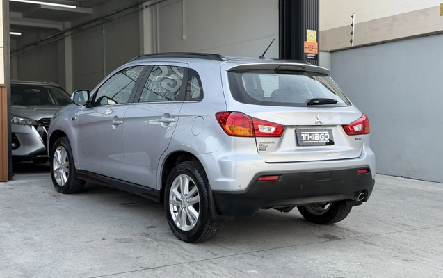 imagem-https://www.socarrao.com.br/sc-vehicle-images-prod/3324109/1787156005918-003_9e2dd7c2bb8dfbbe64085ec49807190d.jpeg