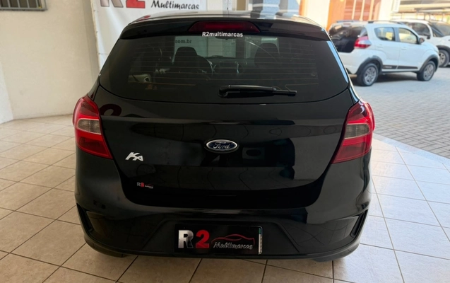 imagem-https://www.socarrao.com.br/sc-vehicle-images-prod/3324489/1787168231660-jPbWp9rH1khb846z8yU3hwJIBNtFAxXC.jpg