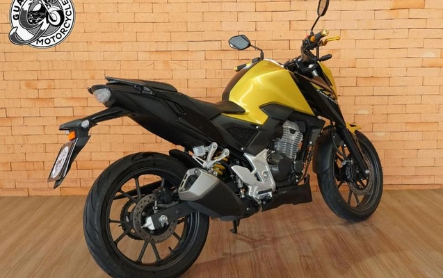 imagem-https://www.socarrao.com.br/sc-vehicle-images-prod/3324543/1789567907407-8394184_4_B_f42fb0bd14.jpeg