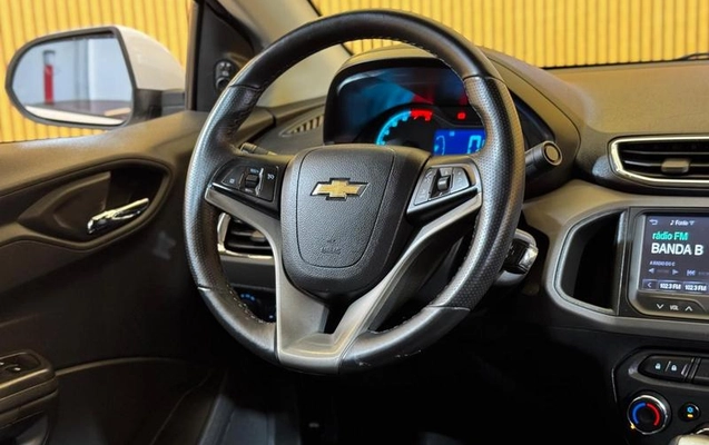 imagem-https://www.socarrao.com.br/sc-vehicle-images-prod/3325026/1787926795823-8138485_15_B_156abad985.jpeg