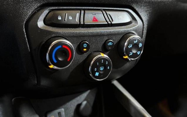 imagem-https://www.socarrao.com.br/sc-vehicle-images-prod/3325026/1787926795830-8138485_18_B_c2b886991f.jpeg