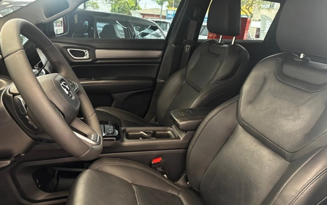 imagem-https://www.socarrao.com.br/sc-vehicle-images-prod/3325211/1788956428983-vehicle_image_1787158737_f18cd8e1bfd38c033f9189cde275abba.jpeg