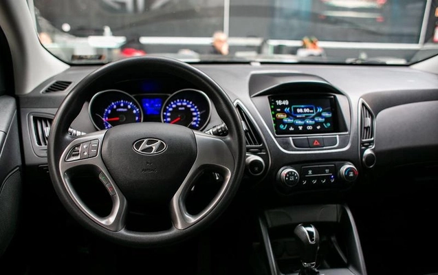 imagem-https://www.socarrao.com.br/sc-vehicle-images-prod/3325323/1787595267139-8312512_12_B_1dc87602b9.jpeg