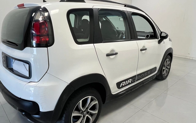 imagem-https://www.socarrao.com.br/sc-vehicle-images-prod/3325373/1789827671482-c2951c3d92a74b73b8fea47d34c1c585_1789757427070.jpg