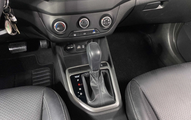 imagem-https://www.socarrao.com.br/sc-vehicle-images-prod/3325432/1787159534153-003_03f66e10f0b047651a8f789151481334.jpg