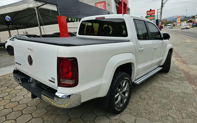 imagem-https://www.socarrao.com.br/sc-vehicle-images-prod/3325606/1787159870677-SU1HLTIwMjYwODE5LVdBMDA3NS5qcGc.jpg