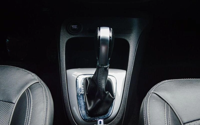 imagem-https://www.socarrao.com.br/sc-vehicle-images-prod/3325646/1787238637839-8281170_9_B_84144ee504.jpeg