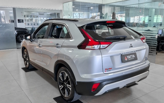 imagem-https://www.socarrao.com.br/sc-vehicle-images-prod/3325664/1787160105643-n4xXZuJHi2moAM4x0LYZUHaTqFpukka2.jpg