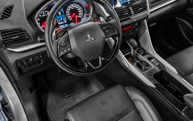 imagem-https://www.socarrao.com.br/sc-vehicle-images-prod/3325664/1787160105649-KvPfQBhQwvuzwrAvVd7P6rL2pYV2f1dd.jpg