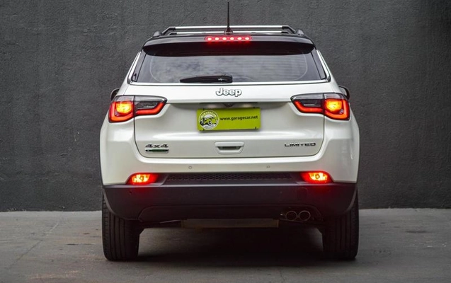 imagem-https://www.socarrao.com.br/sc-vehicle-images-prod/3325677/1789577447212-8267132_4_B_9fa6042e16.jpeg