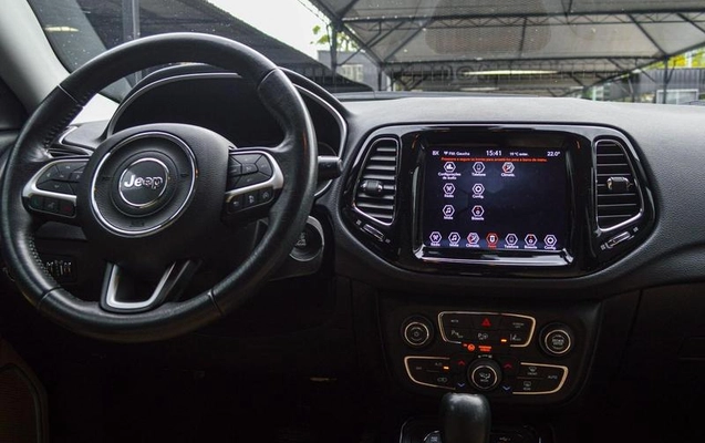 imagem-https://www.socarrao.com.br/sc-vehicle-images-prod/3325677/1789577447213-8267132_14_B_10828cef83.jpeg