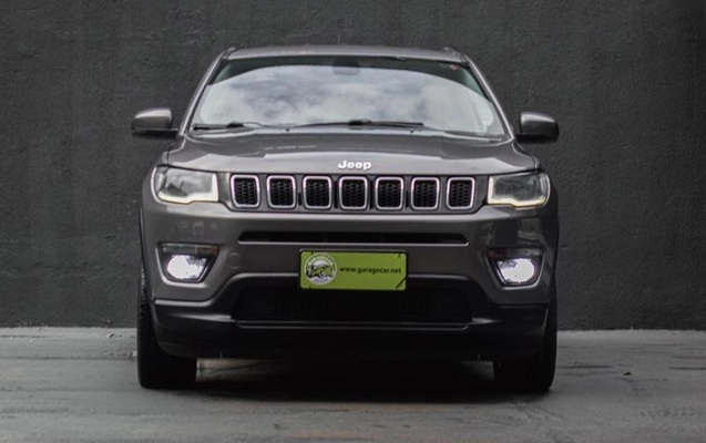 imagem-https://www.socarrao.com.br/sc-vehicle-images-prod/3325687/1789577452920-8336380_8_B_2dd0097ebc.jpeg