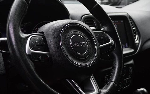 imagem-https://www.socarrao.com.br/sc-vehicle-images-prod/3325687/1789577452934-8336380_2_B_aca349b90f.jpeg