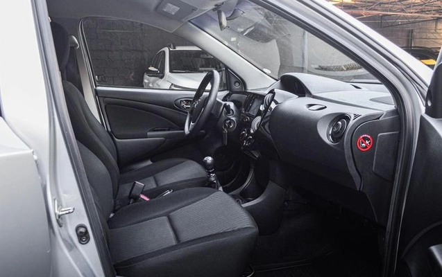 imagem-https://www.socarrao.com.br/sc-vehicle-images-prod/3325709/1789576848660-8160103_11_B_28a4c519fa.jpeg
