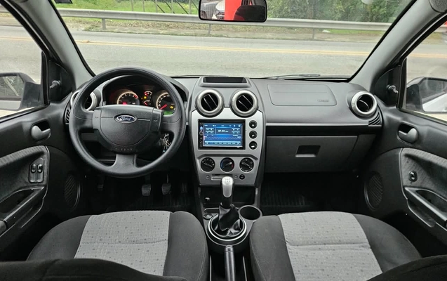 imagem-https://www.socarrao.com.br/sc-vehicle-images-prod/3325760/1787160382208-SU1HLTIwMjYwODE5LVdBMDA5NC5qcGc.jpg