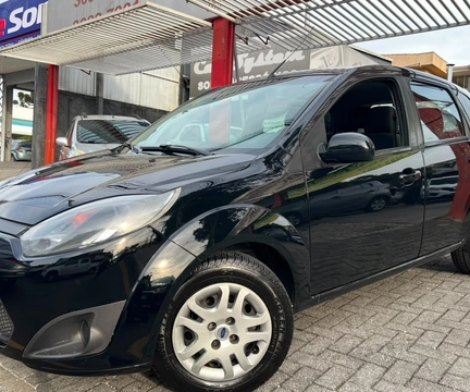 Ford Fiesta 2014 Preto — foto 1 de 3