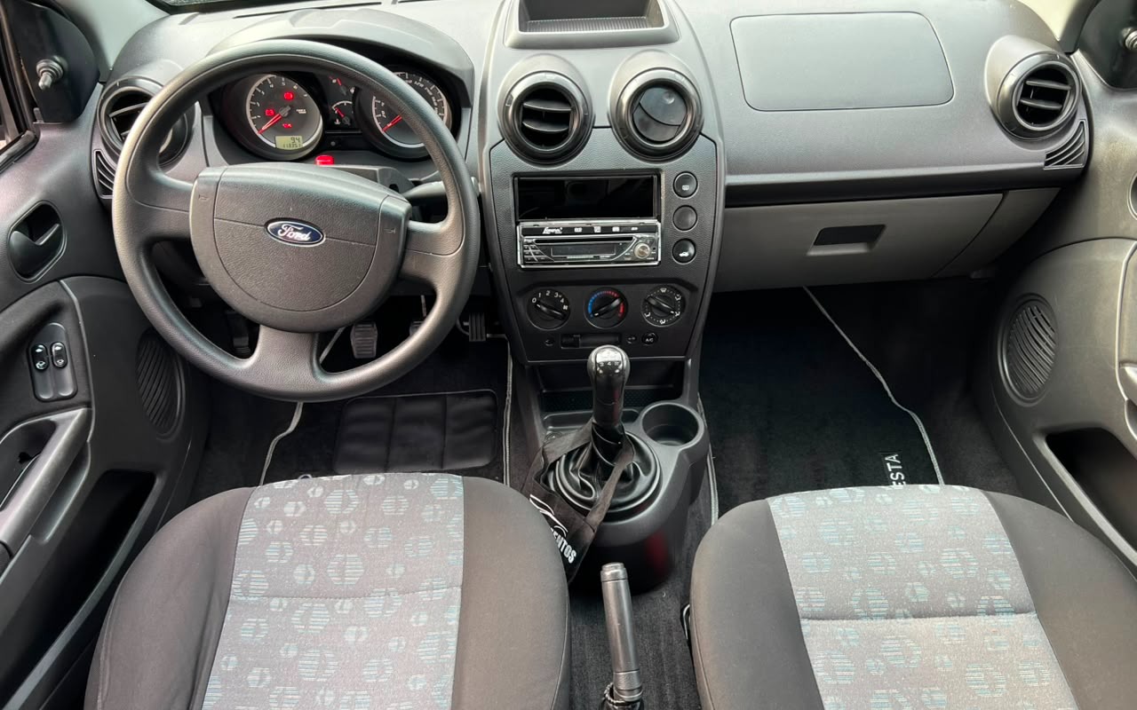 imagem-https://www.socarrao.com.br/sc-vehicle-images-prod/3325772/1787255744918-Ny5qcGc.jpg
