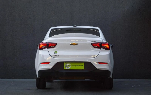imagem-https://www.socarrao.com.br/sc-vehicle-images-prod/3325905/1789577468866-8130028_12_B_9692647dfd.jpeg