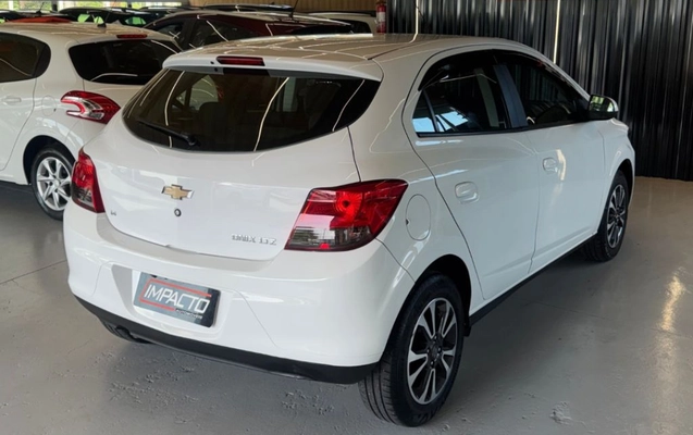 imagem-https://www.socarrao.com.br/sc-vehicle-images-prod/3325942/1787160675531-gb-e377b00.jpeg