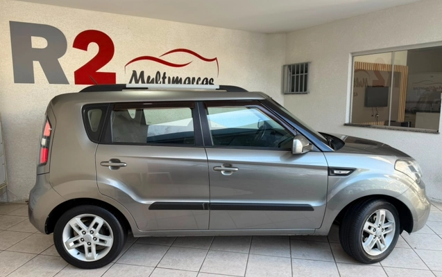 imagem-https://www.socarrao.com.br/sc-vehicle-images-prod/3326004/1787160766700-N1YcsKIEcBZGu9vQbTIgXVvyZ6gAqKZN.jpg