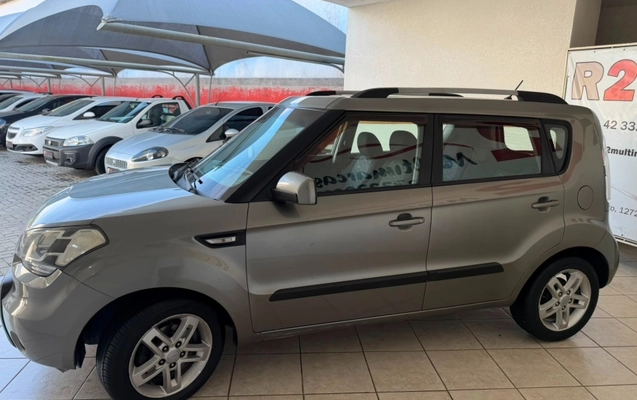 imagem-https://www.socarrao.com.br/sc-vehicle-images-prod/3326004/1787160766702-FQKaDpJ082Tv70XfUmM0rJltj9bNkpDD.jpg