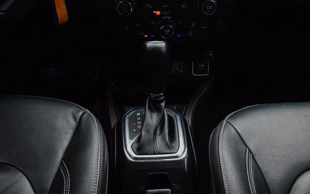 imagem-https://www.socarrao.com.br/sc-vehicle-images-prod/3326018/1789577480628-8311902_9_B_ced2564258.jpeg