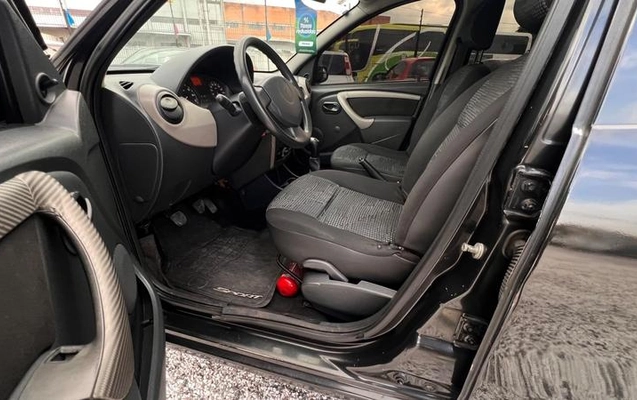 imagem-https://www.socarrao.com.br/sc-vehicle-images-prod/3326037/1787160855794-7979768_6_B_a547444830.jpeg