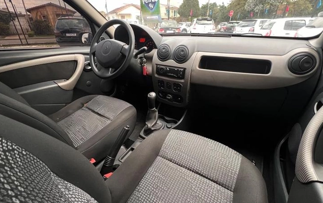 imagem-https://www.socarrao.com.br/sc-vehicle-images-prod/3326037/1787160855798-7979768_13_B_f2492e7a45.jpeg