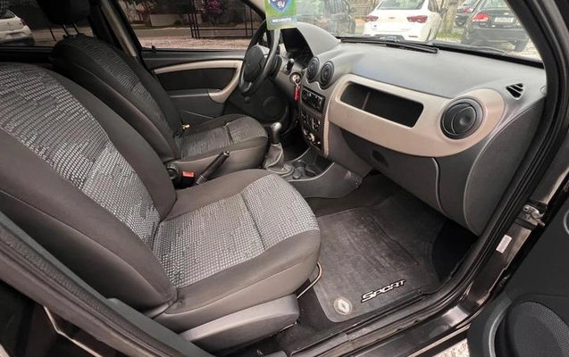 imagem-https://www.socarrao.com.br/sc-vehicle-images-prod/3326037/1787160855799-7979768_12_B_193e489e47.jpeg