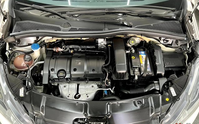 imagem-https://www.socarrao.com.br/sc-vehicle-images-prod/3326157/1787161386247-003_a21ded5cca77ace5a7a0b6360243064a.png